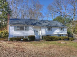 52 Old Colony Rd, North Stonington, CT 06359