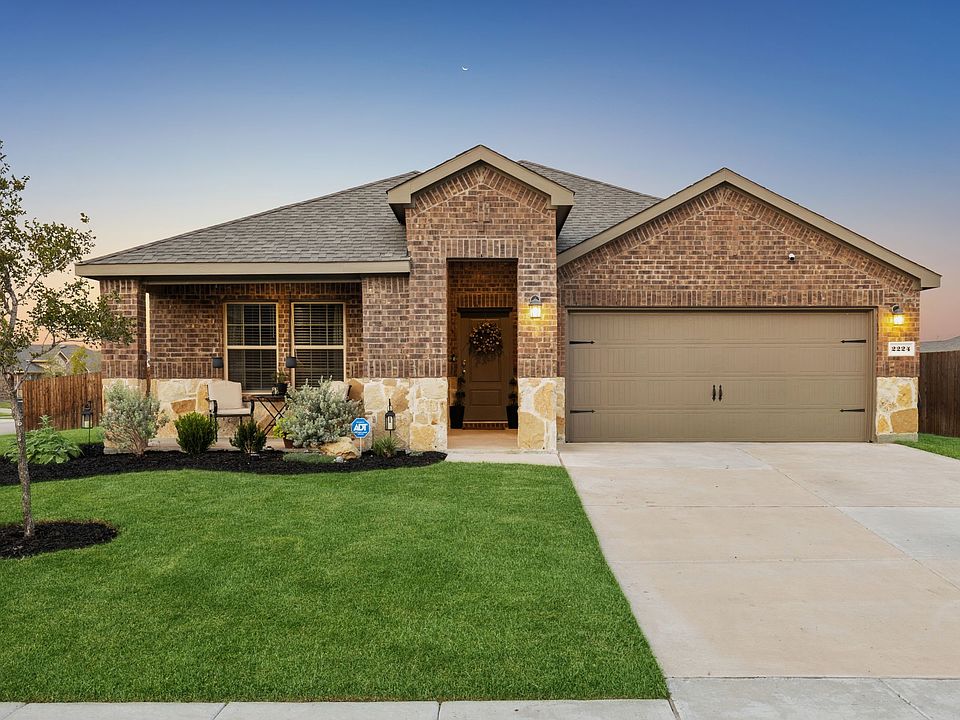 1st image of 2224 Rosemary Way