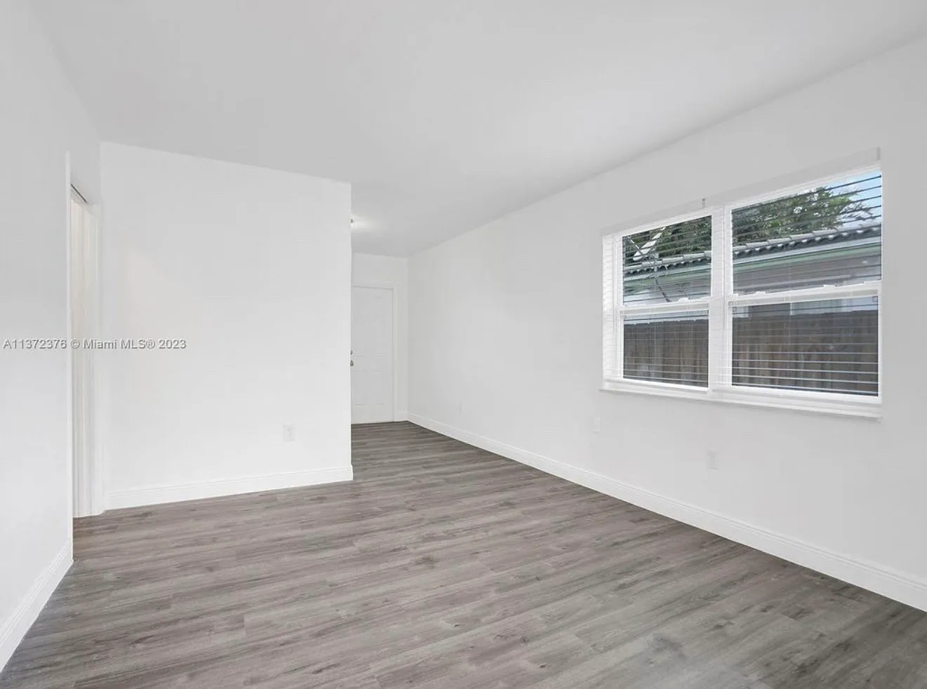 1 bed, 900 sqft, $2,000 — Photo 4