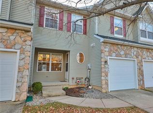 4494 Apple Blossom Dr, Center Valley, PA 18034