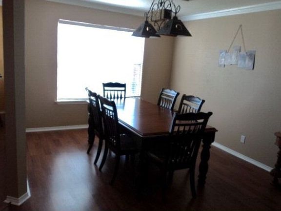 3rd image of 3916 Hadden Dr
