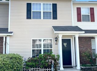 104 Meadow Brook Ln, Jacksonville, NC 28546