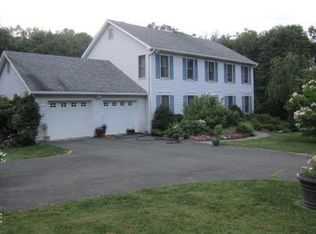35 Tunnel Rd, Newtown, CT 06470