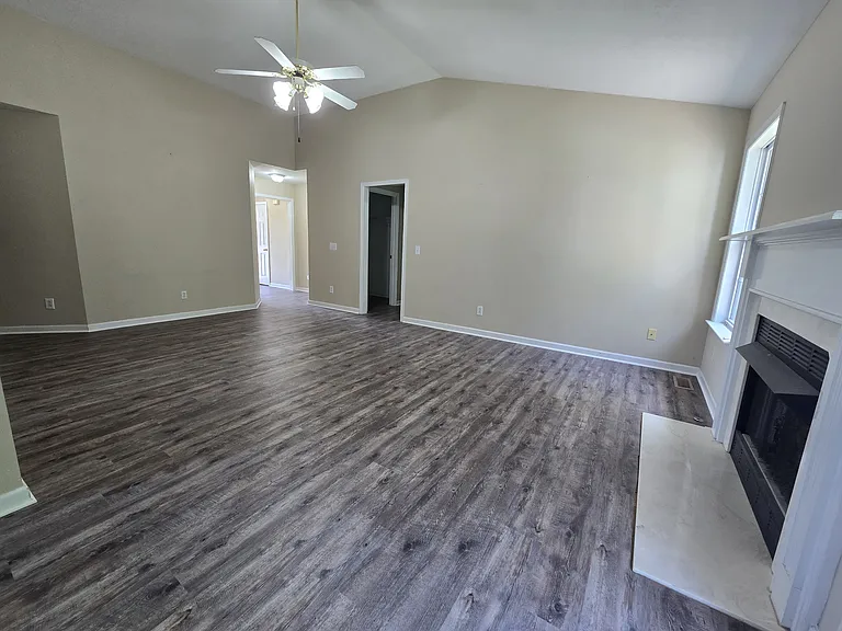 2956 Augusta Trace Dr — Photo 8