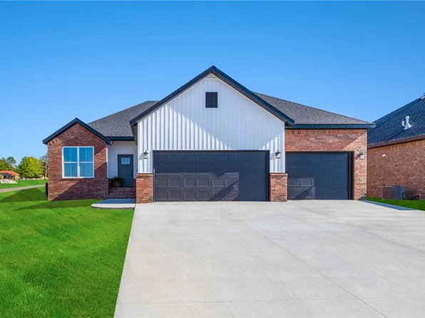 842 Round Top St, Prairie Grove, AR 72753