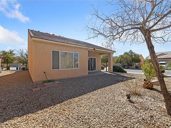 4th image of 7945 Fantail Dr