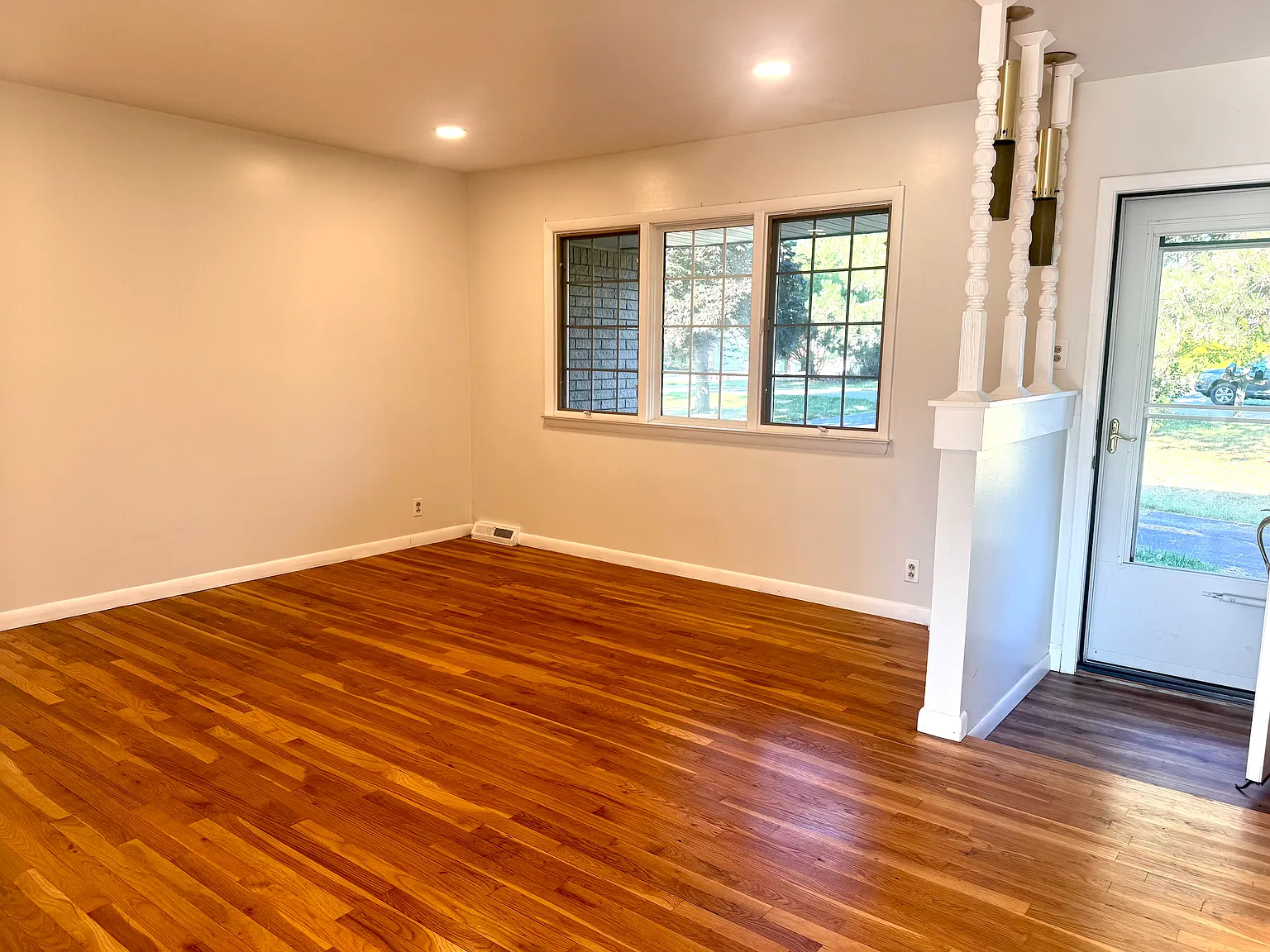 4 bed, 1776 sqft, $2,900 — Photo 2