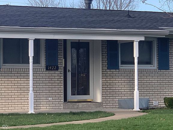 2nd image of 1422 Hunter Pl