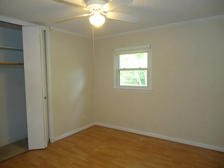 Guest bedroom 1