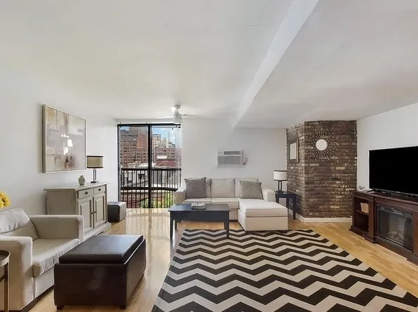 215 E 24th St APT 603, New York, NY 10010