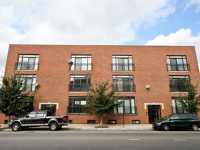 2118 W 35th St APT 2, Chicago, IL, 60609
