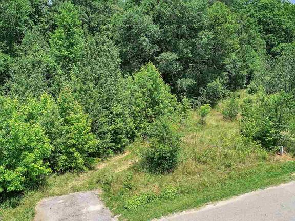 3rd image of 113 Meadow Hills Dr