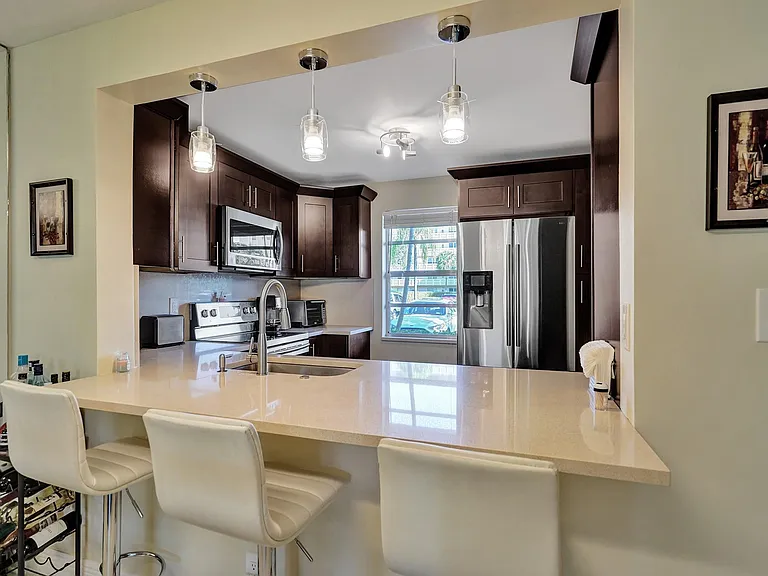 401 SE 3rd St #107 — Photo 34