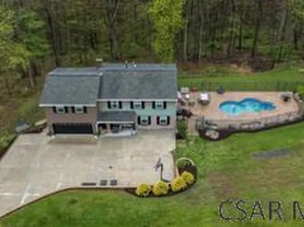 1734 Electra Dr, Johnstown, PA 15904
