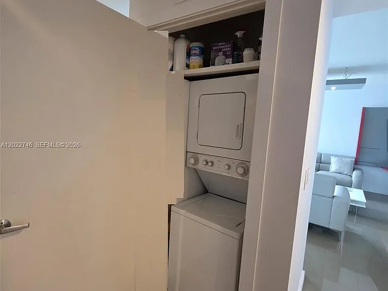 1060 Brickell Ave #2201 — Photo 19