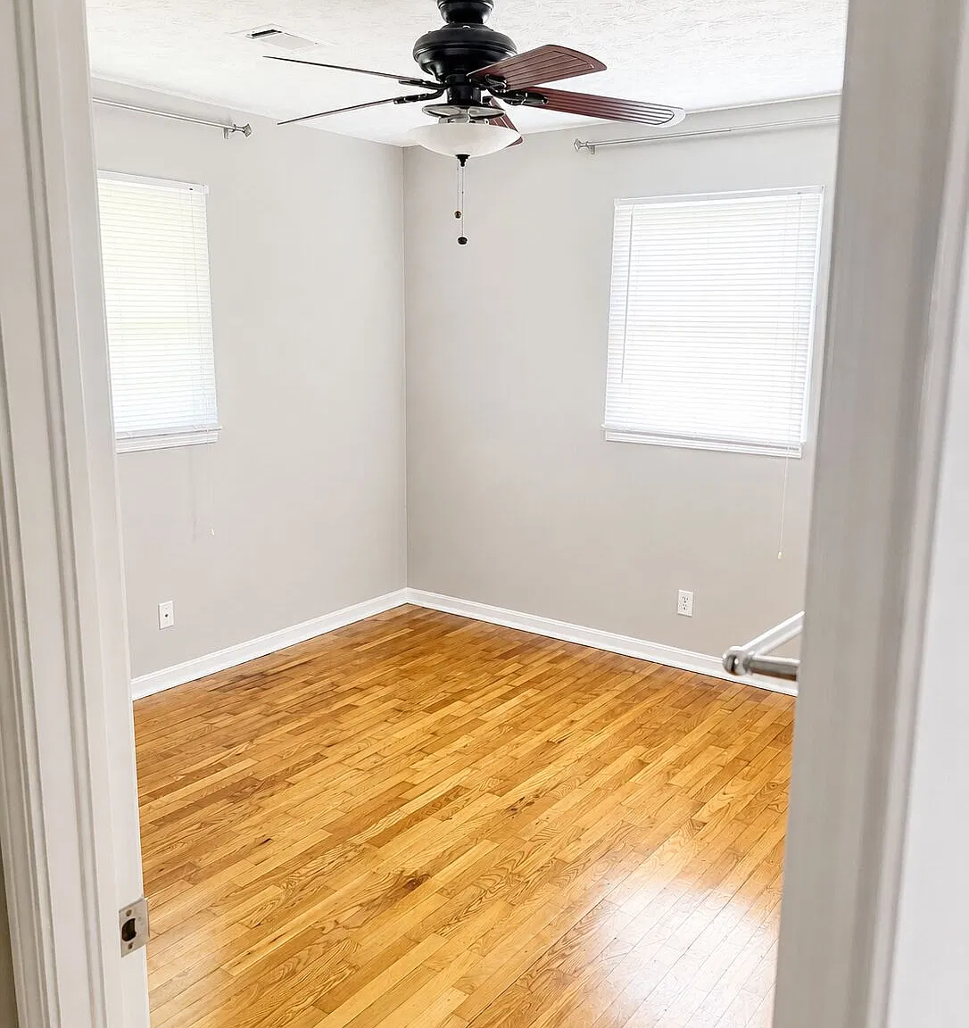 2 bed, 1.0 bath, $1,350 — Photo 4
