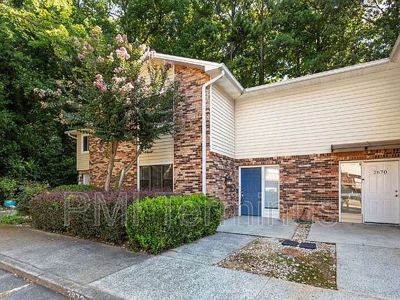 3rd image of 2672 Moss Ln SE