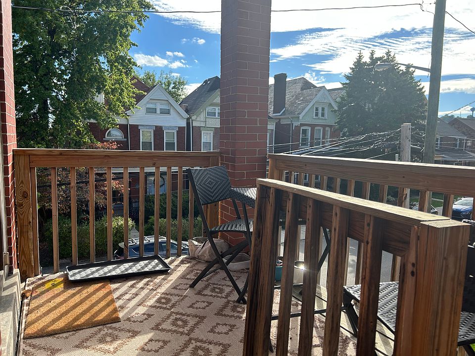 Private second story balcony