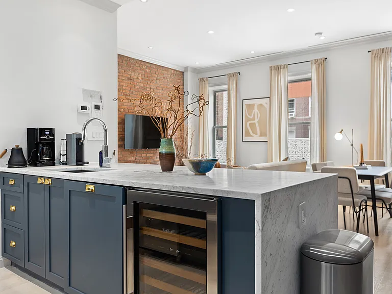 808 Lexington Ave #4 — Photo 20