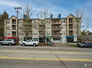 9750 Greenwood Ave N APT 402, Seattle, WA