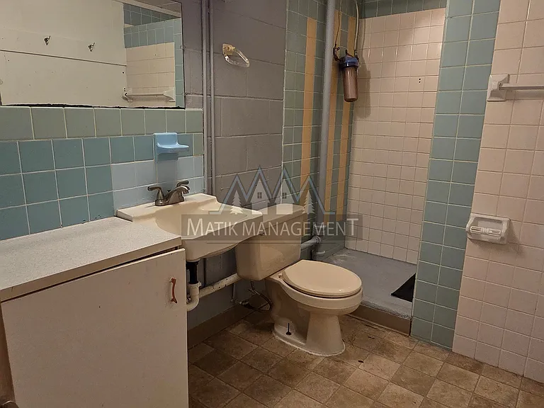 208 3rd St SW — Photo 11