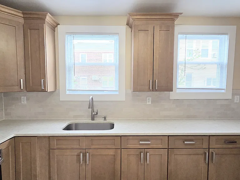 389 New York Ave #1 — Photo 3
