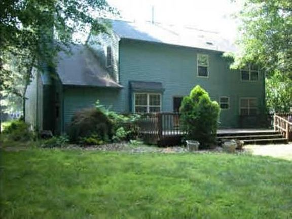 3rd image of 253 Timber Knoll Dr