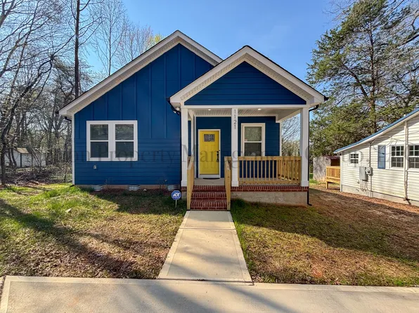 1121 Wilmington Ave, Statesville, NC 28677