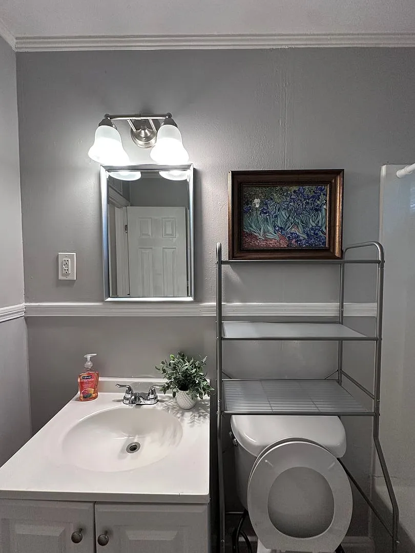 North Franklin Duplex — Photo 2