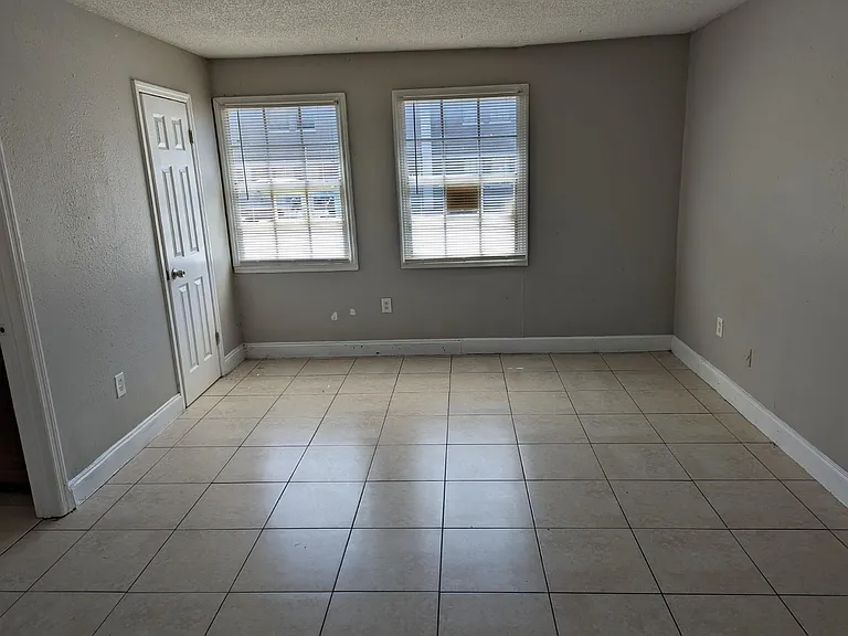 2753 L B McLeod Rd #B — Photo 7