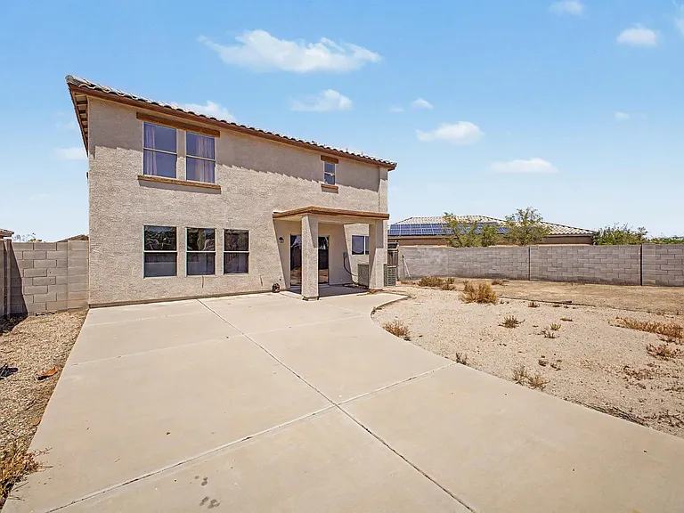 559 W Viola St — Photo 37