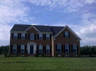 1918 White Mountain Dr, Chester, VA 23836