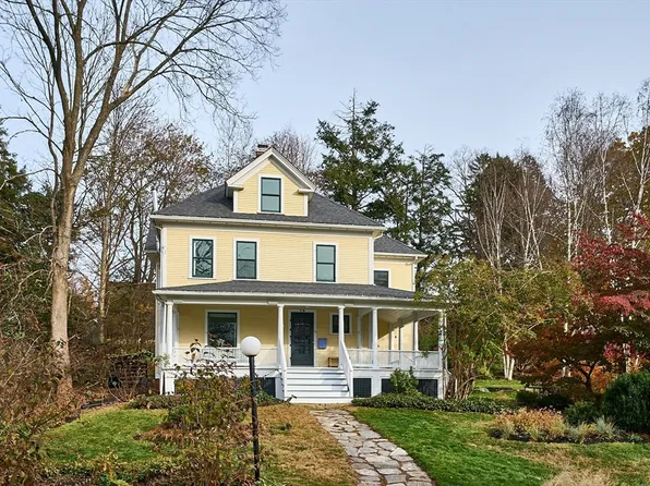 16 S Sunset Ave, Amherst, MA 01002