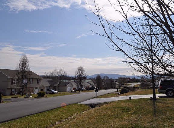 2nd image of 45 Somerset Dr