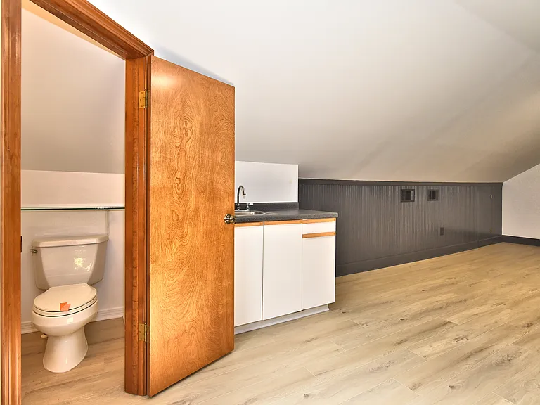Upstairs Bathroom and Kitchenette