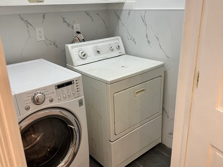2117 E Cumberland St — Photo 18