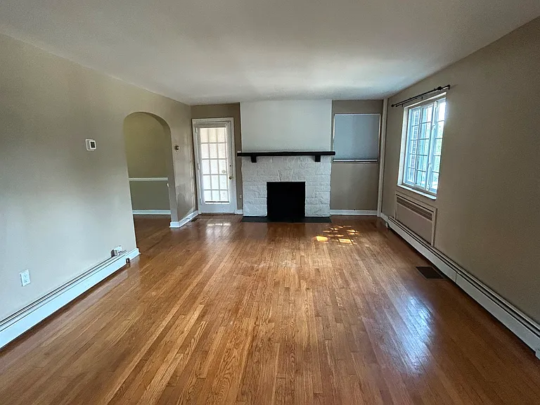 565 Kelso Rd — Photo 17
