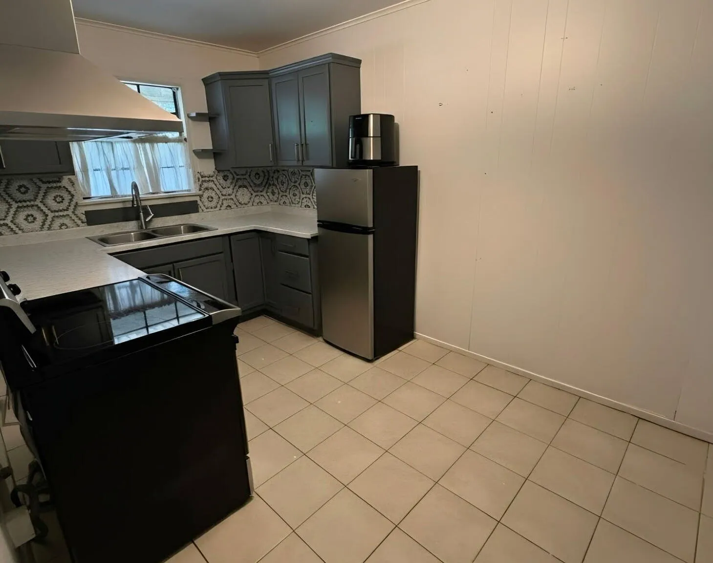 2 bed, 1.0 bath, 906 sqft, $950 — Photo 4