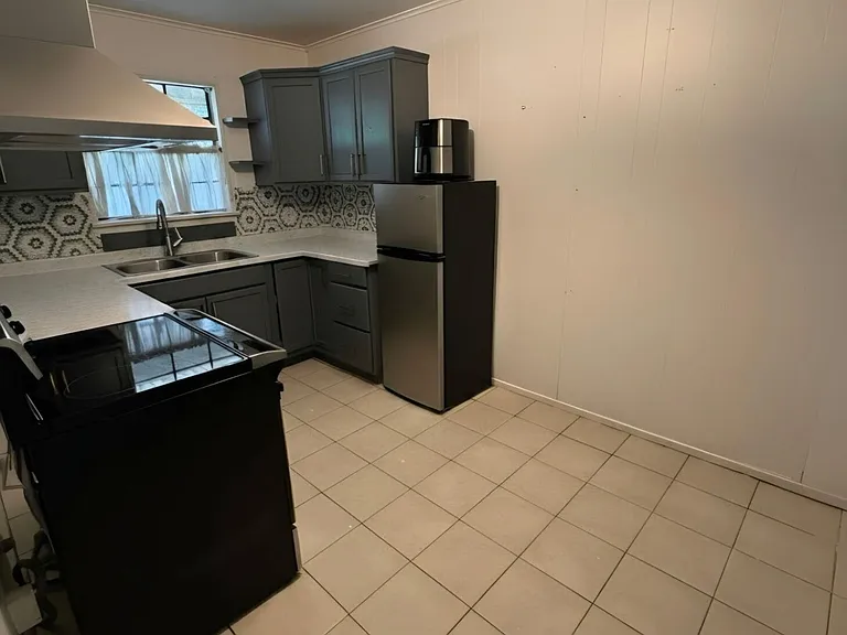 111 N Island View Ave — Photo 4