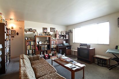 3rd image of 17100 71st Ave APT 3