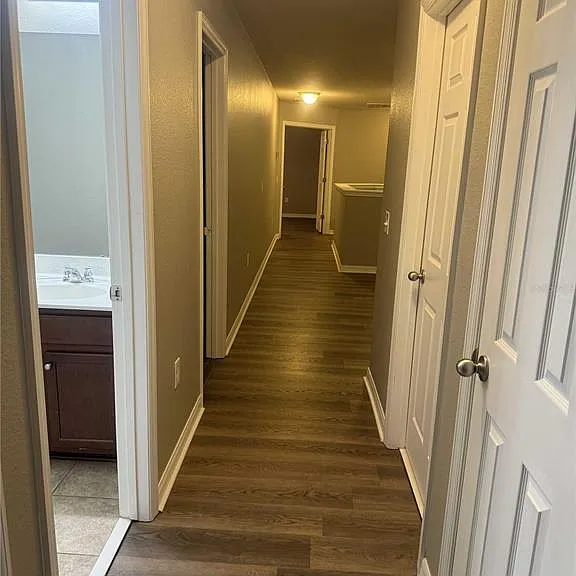 12030 Silverlake Park Dr — Photo 25