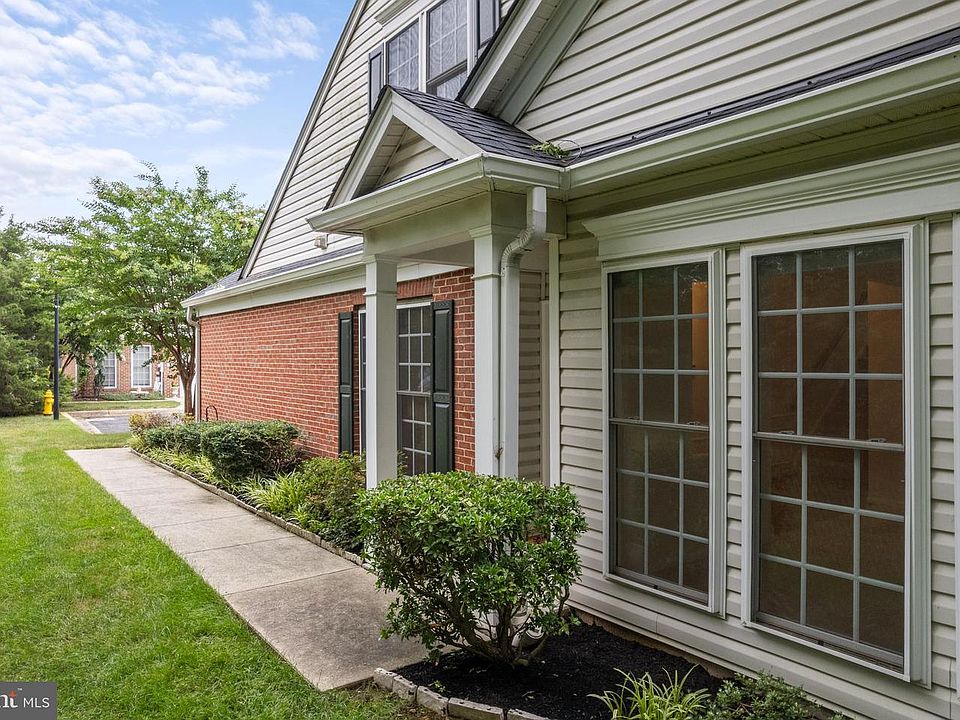 1st image of 1301 Jade Ct #4