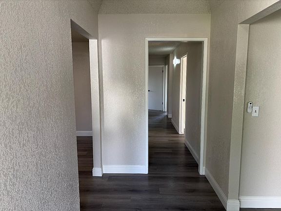 2nd image of 2071 E Cromwell Ave