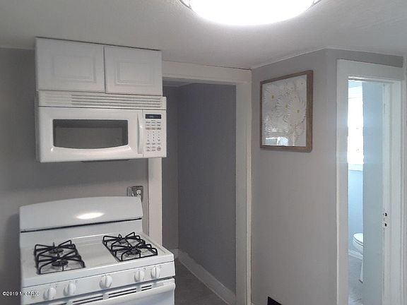 2nd image of 2042 Saint Charles Ave SW