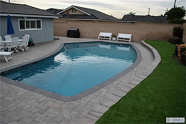 2nd image of 5275 Canterbury Dr