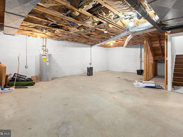 1011 Charles St #C — Photo 48