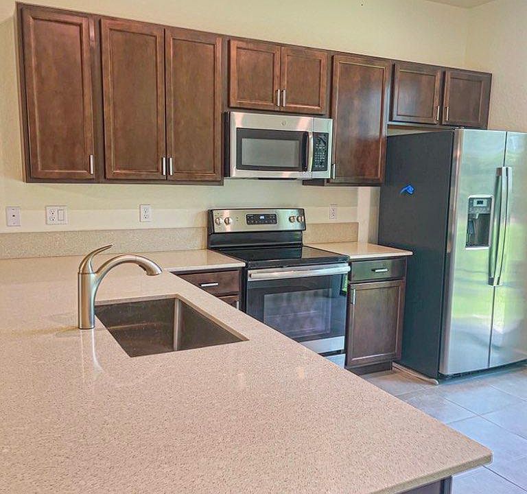 1st image of 10019 W Villa Cir