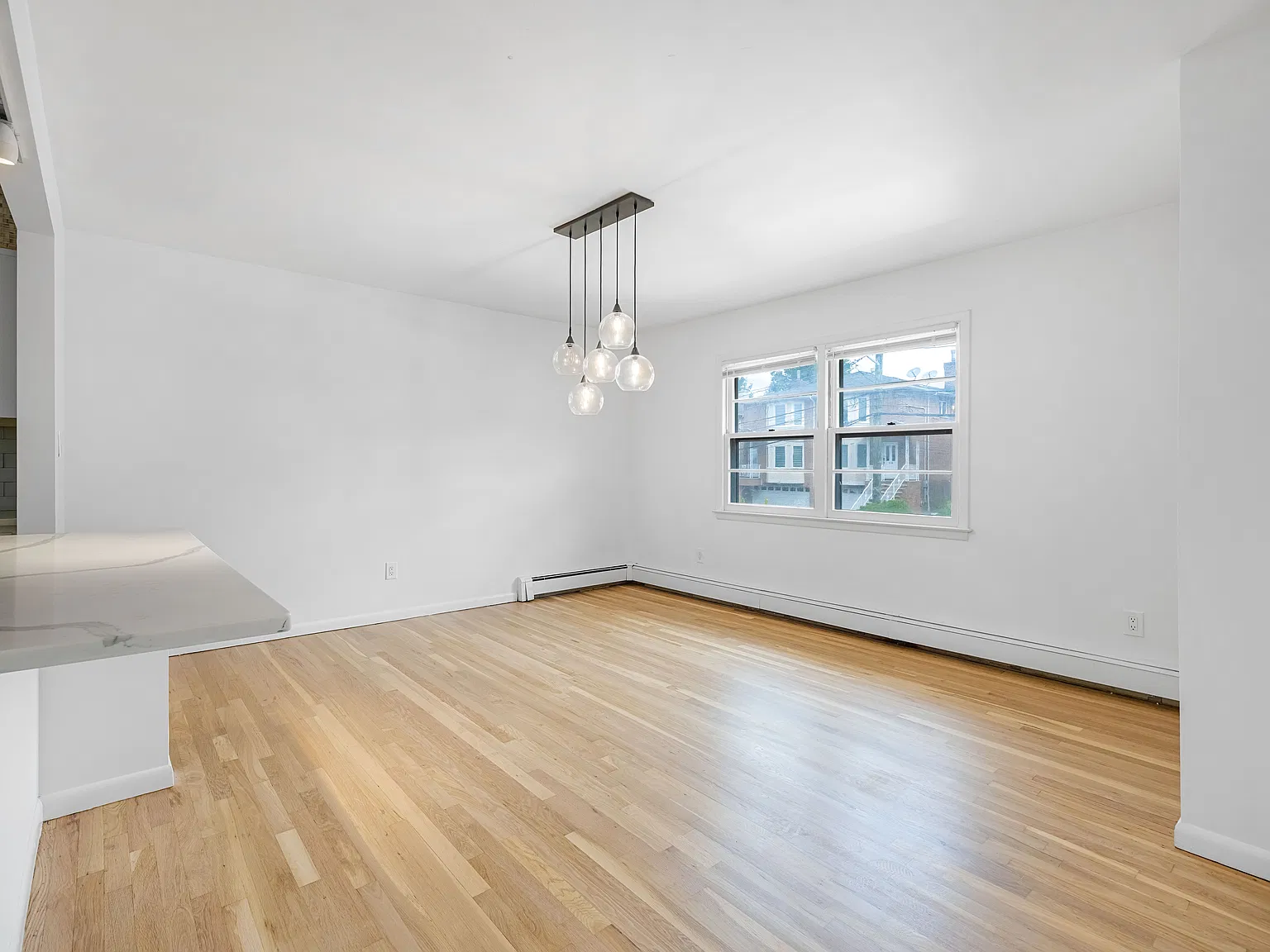 3 bed, 1.5 bath, $3,300 — Photo 3