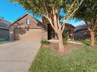 11916 Long Stone Dr, Burleson, TX 76028