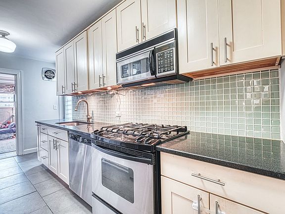 3rd image of 500 E 83rd St APT 9G